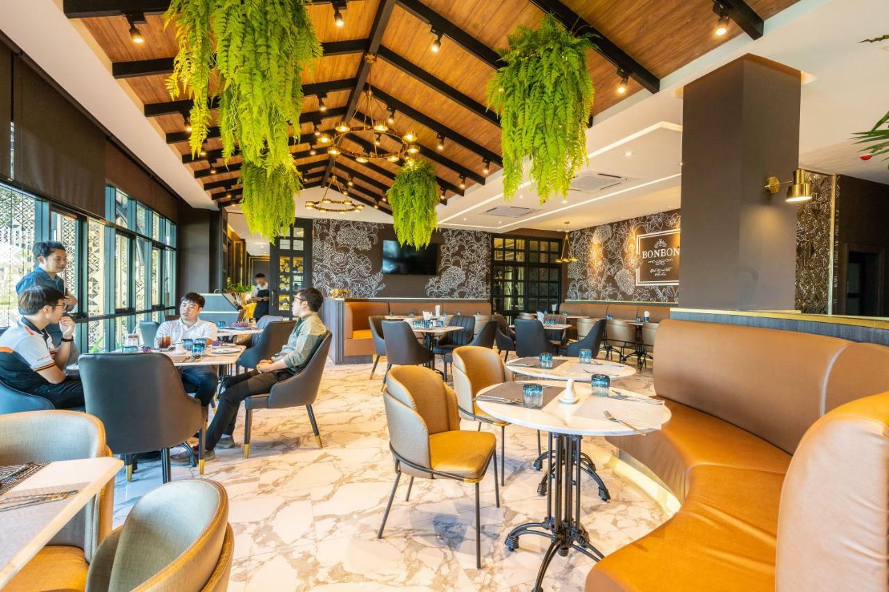 Belle Grand Hotel Удон-Тхани Экстерьер фото